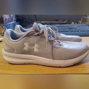 Mens Under Armour Gray Running Shoes Like New